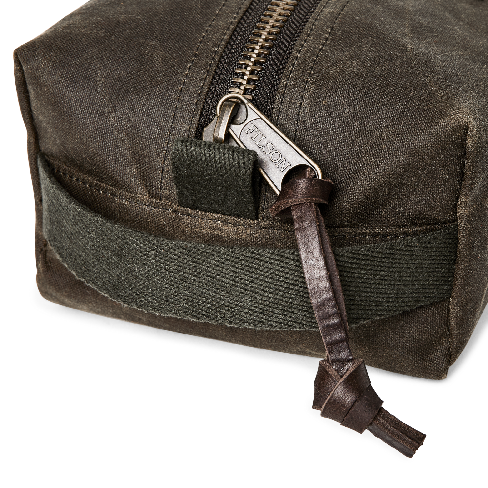 Filson | Tin Cloth Travel Kit