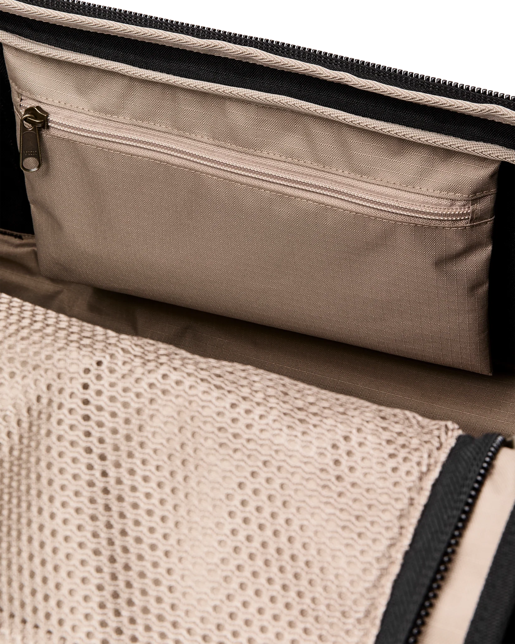 Filson | All-Weather 40L Duffle