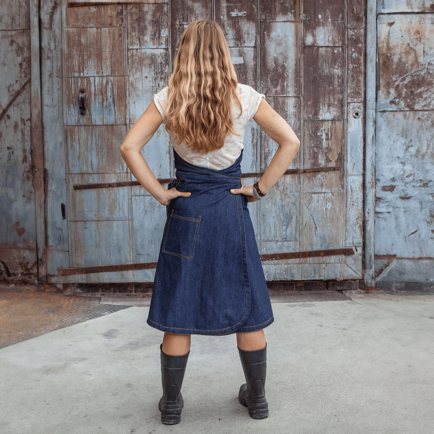 Tove Wear | Farm Apron Dress