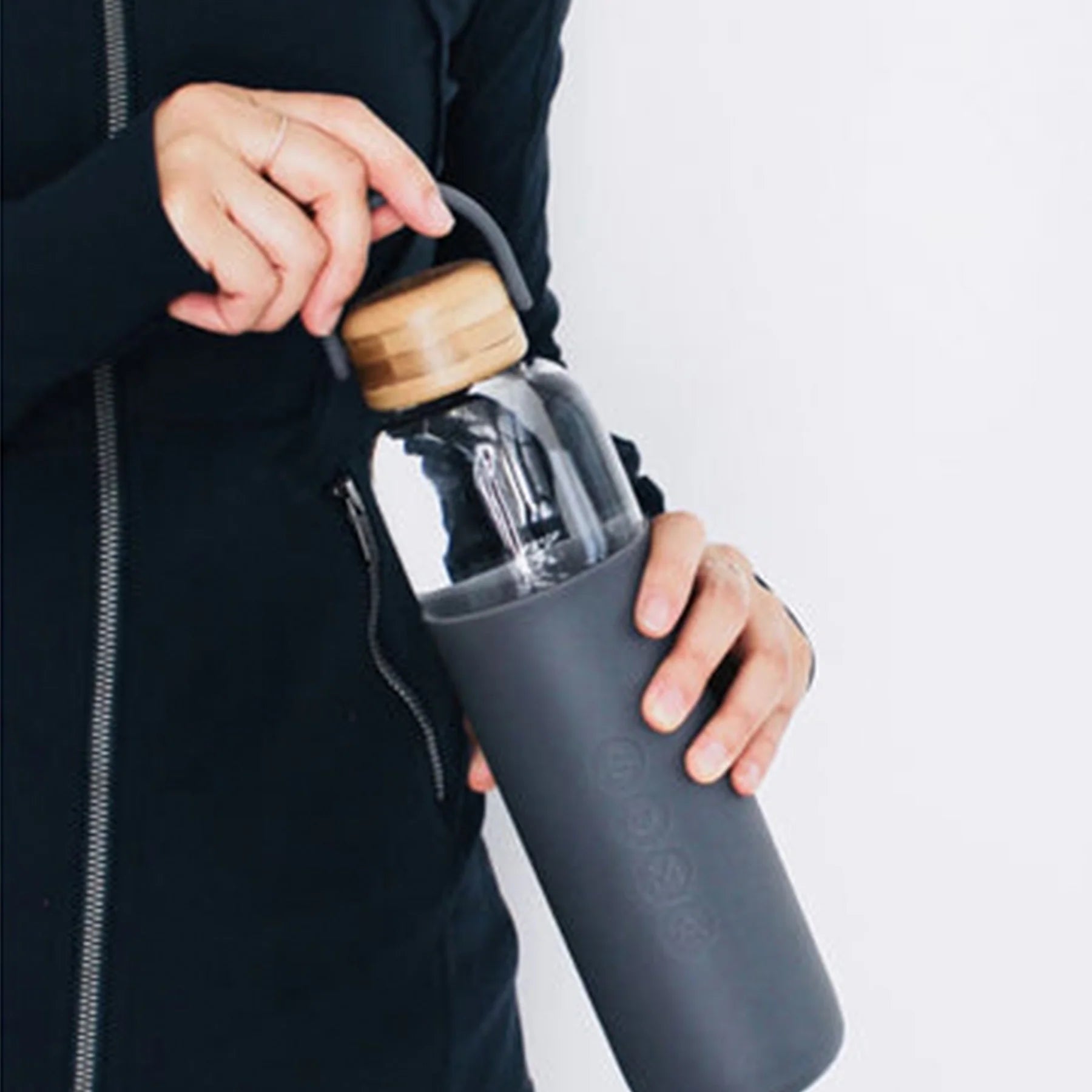 Soma | V2 25 Oz Glass Water Bottle (MAHHC)