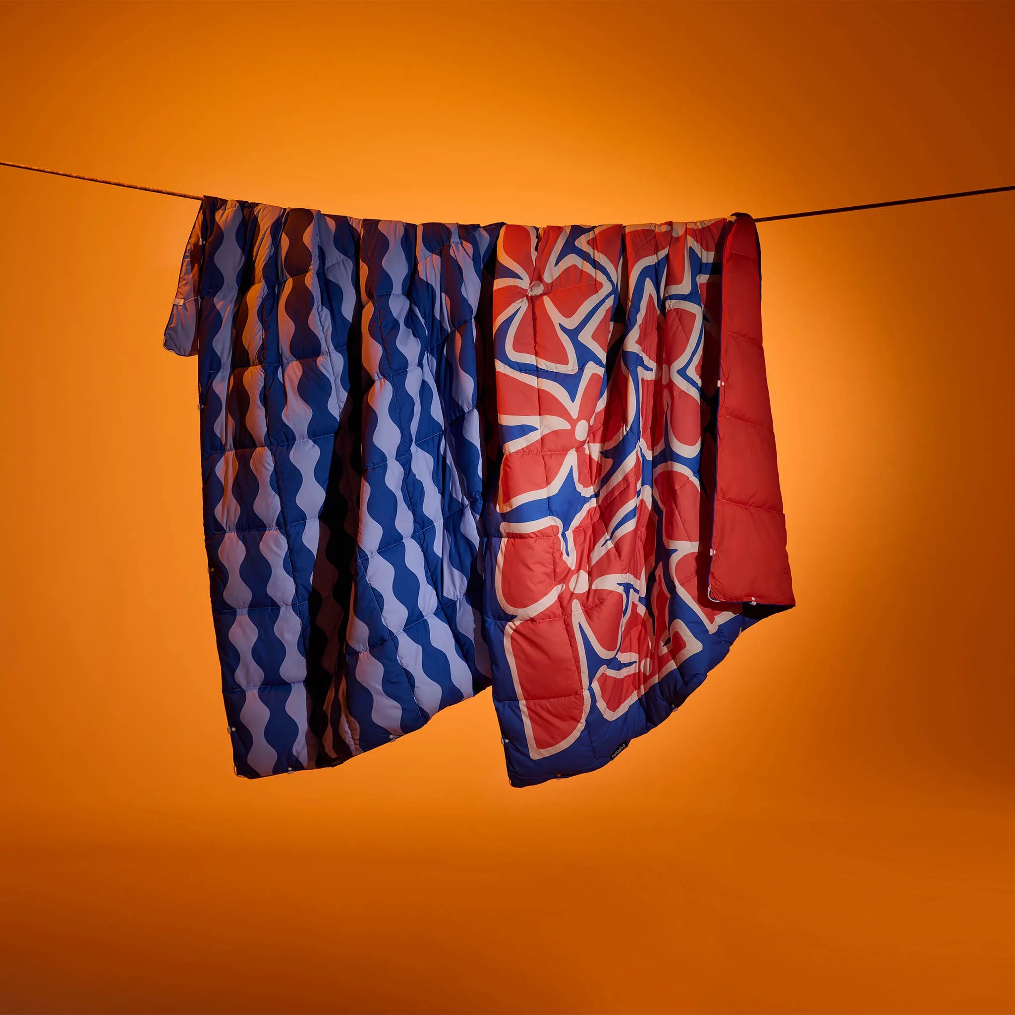 Nomadix | Graphene Puffer Blanket: Slack Tide Coastal Blue