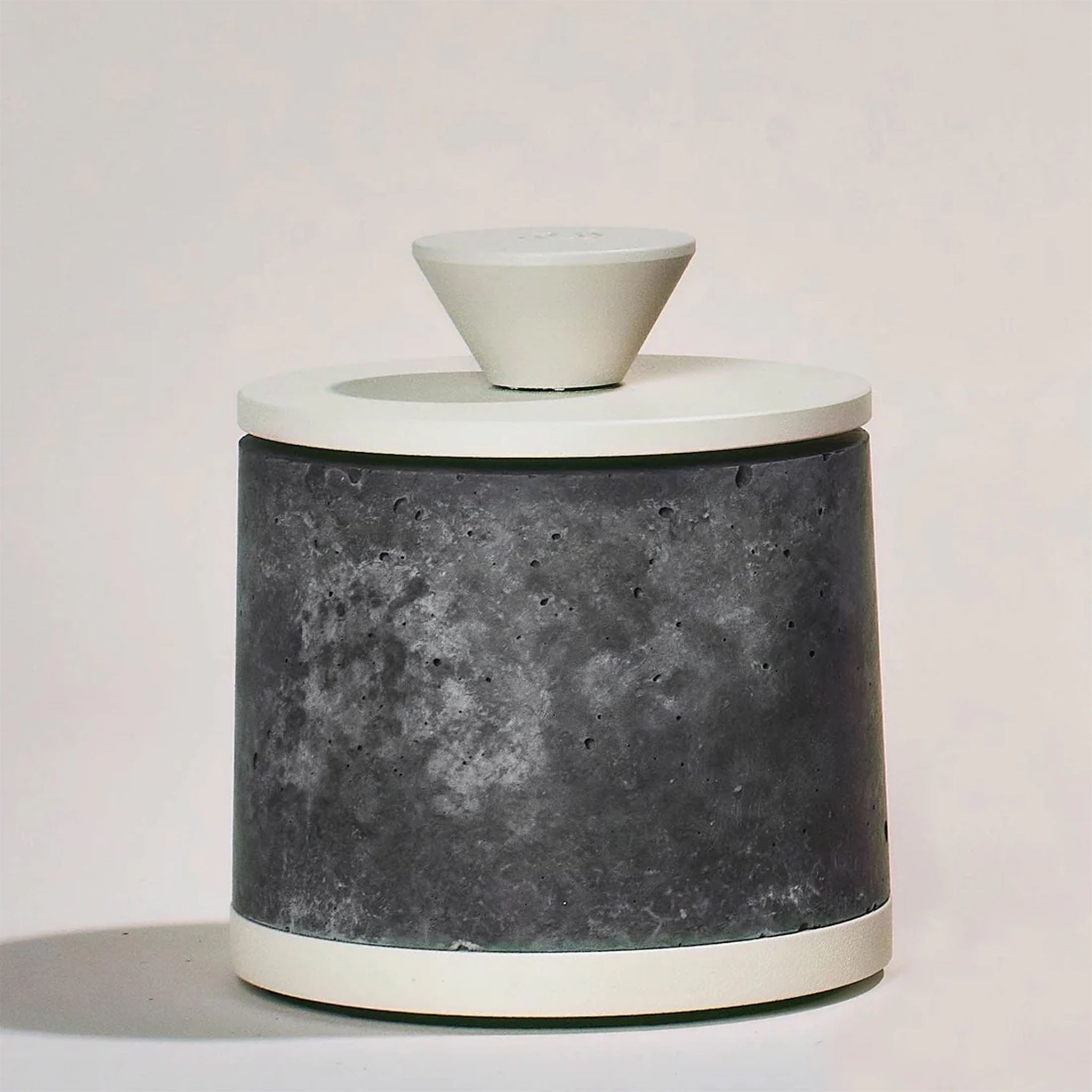 FLÎKR | Round Fire Concrete Fireplace