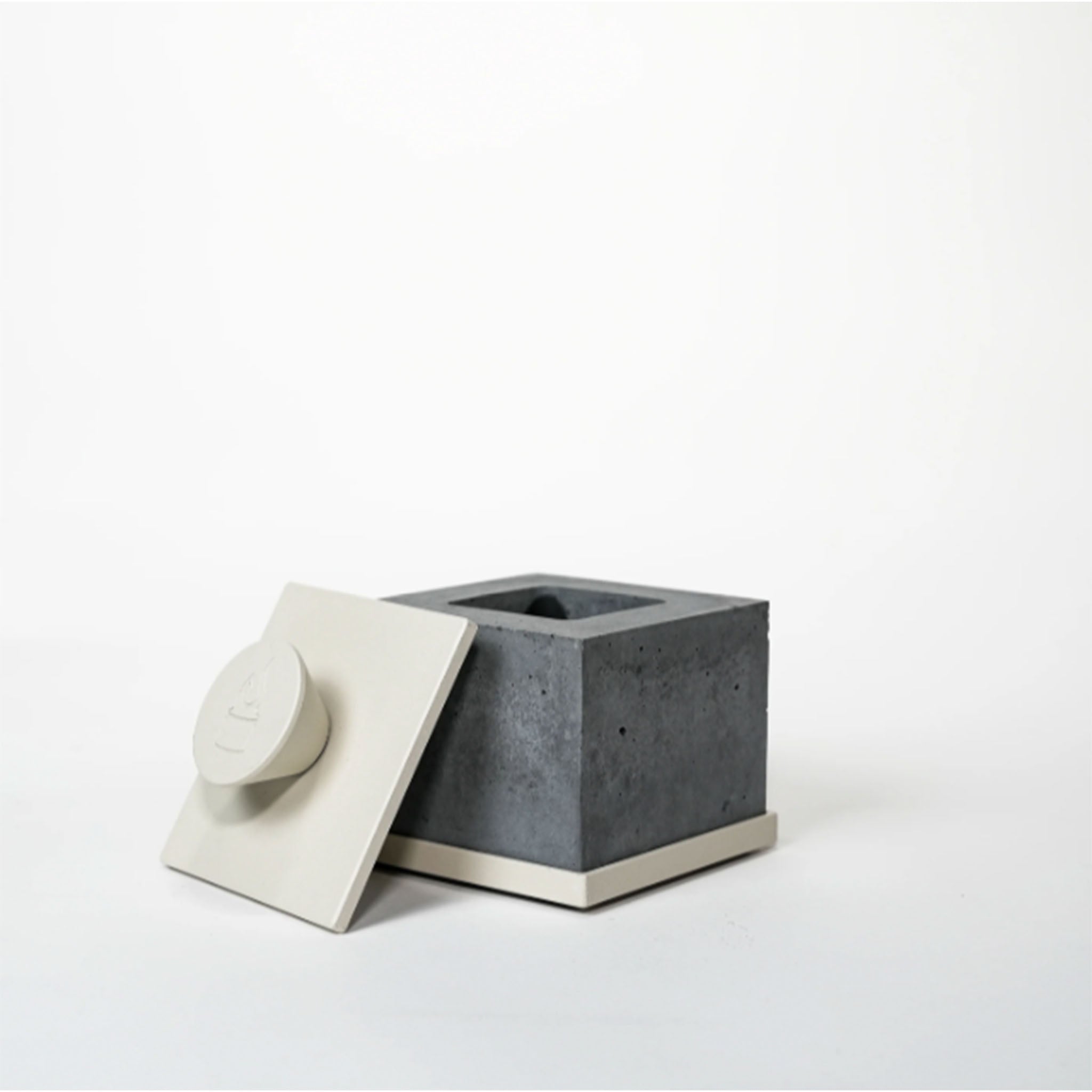 FLÎKR | Square Fire Concrete Fireplace